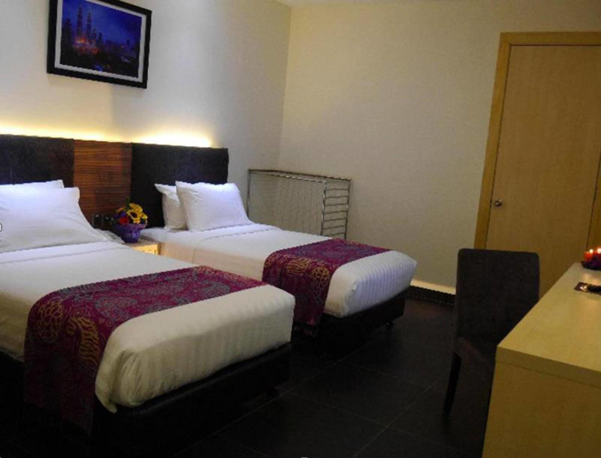 Sky Hotel Kuala Lumpur Extérieur photo